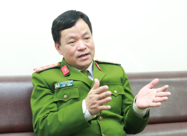 Đốt Pháo hoa Z121 không cần đăng ký với địa phương, và cũng không bị xử phạt nếu thiếu giấy tờ